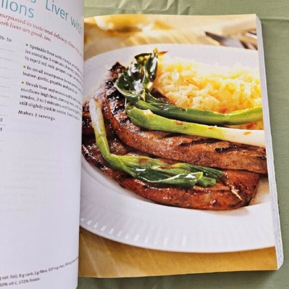 Canadian Living: The Barbecue Collection: The Best Barbecue Recipes Paperback - Picture 6 of 14